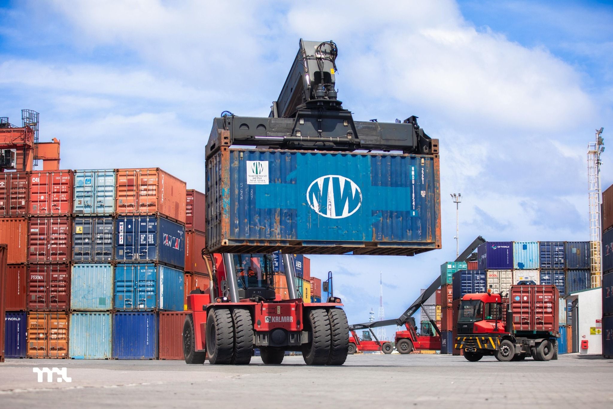 Cover image for August Cargo Volume Rises by 5% Compared to July